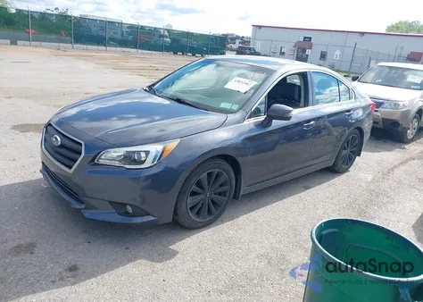 2015 Subaru Legacy 2.5I Limited z USA, uszkodzony, nr VIN 4S3BNAL6XF3026032
